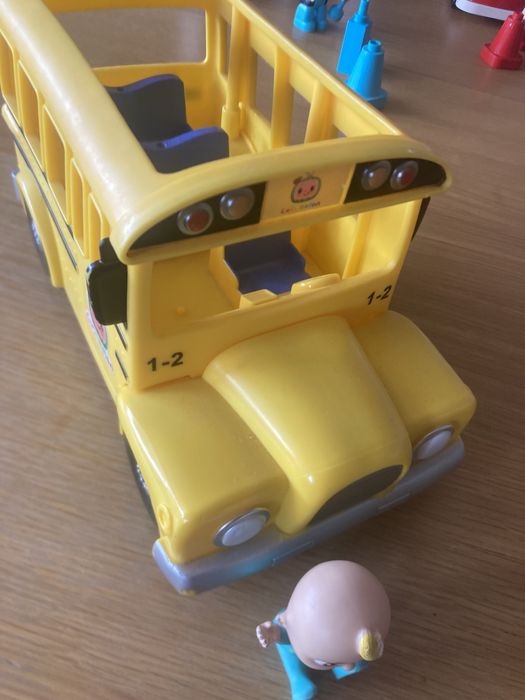 Cocomelon and Bus