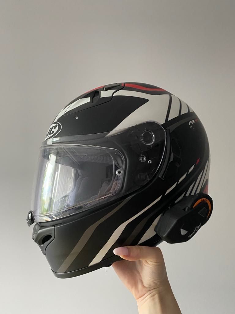 Kask motocyklowy z interkom