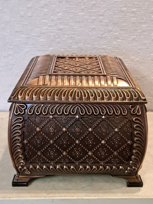 На подарок - Бронзовая шкатулка, ларец СССР  - медь, сплав.