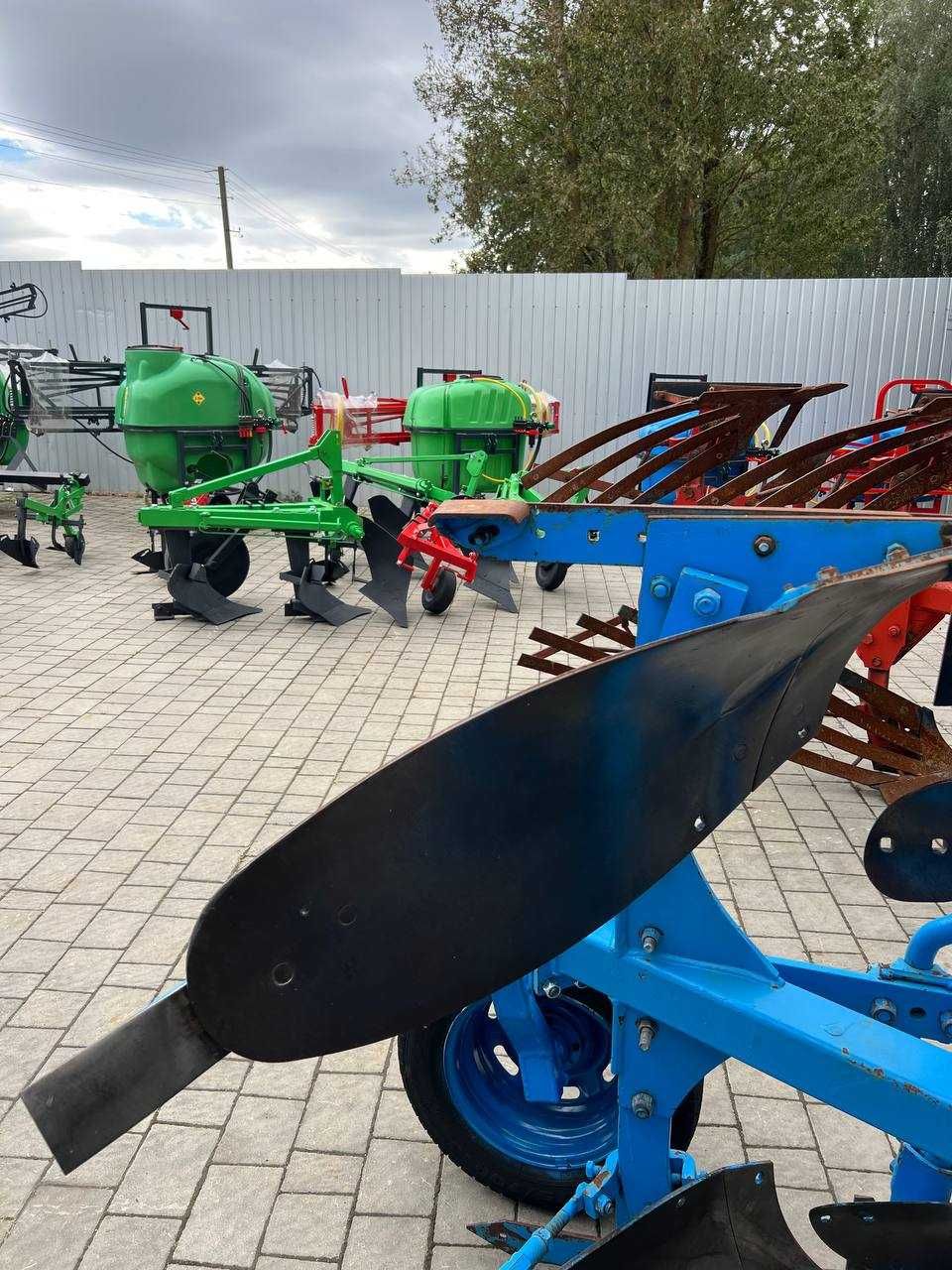 Плуг оборотний Lemken Opal 90 2+1    Kuhn