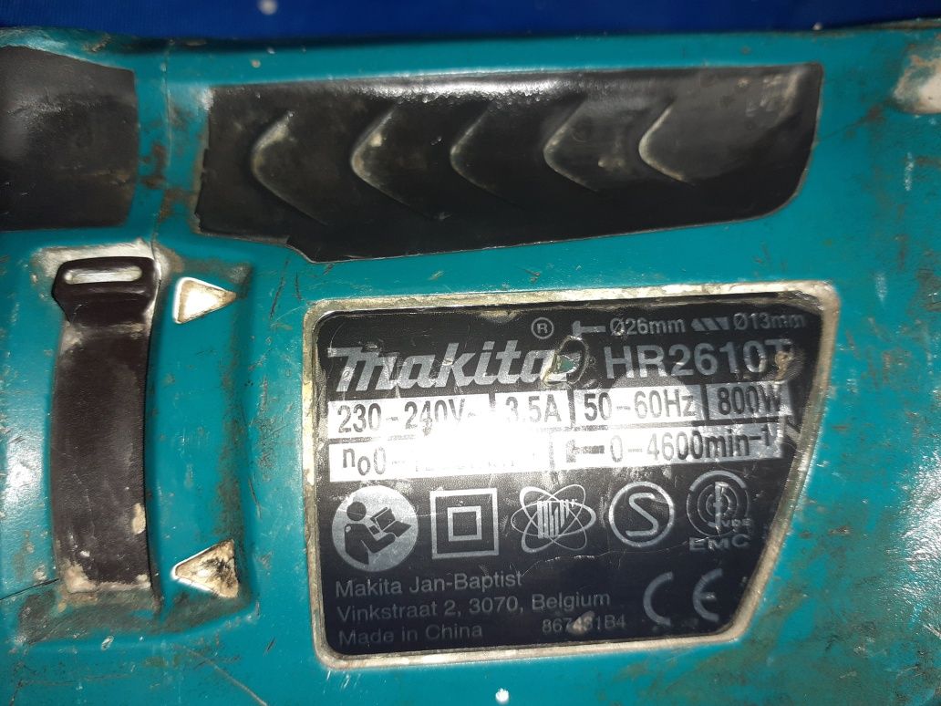 Makita  Młotowiertarka  HR 2610T