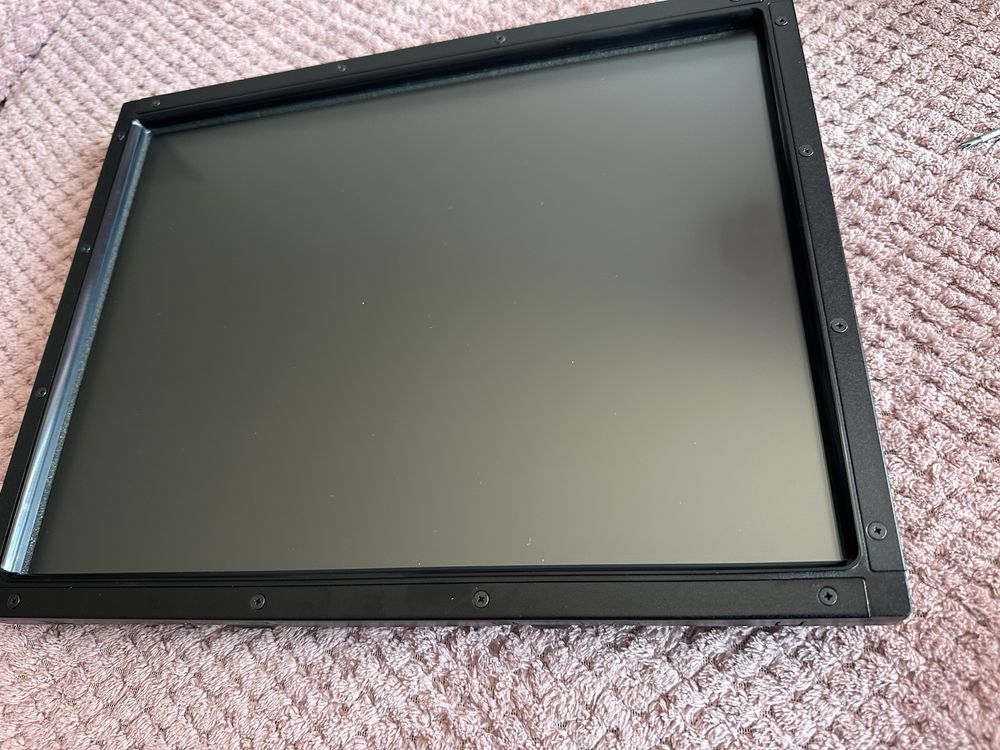 Elo Solutions 1590L 15 cali HDMI do sklepu itp Multi-touch NOWY MODEL