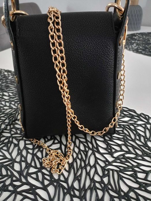 Torebka czarna skórzana