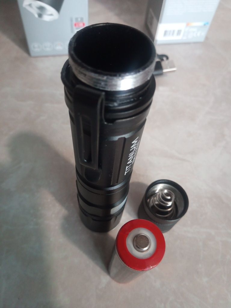 Led Ліхтар Т04 TITANIUM