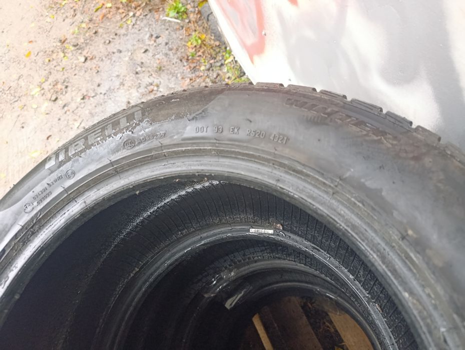 235/55/17 Pirelli sottozero 3