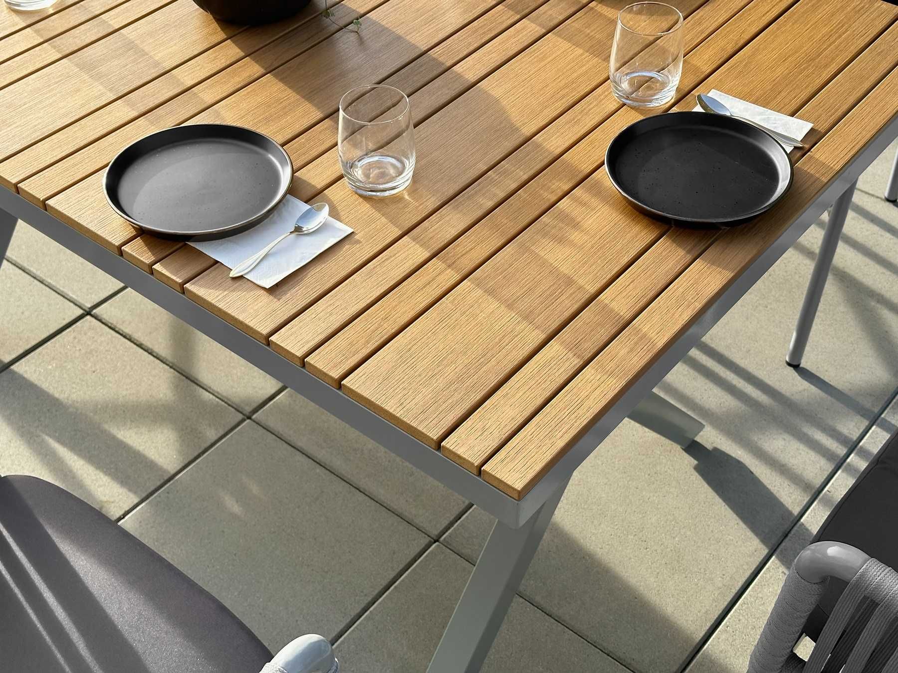 STÓŁ z Deski kompozytowej Stolik 90x150x75 idealny dla 6 osób