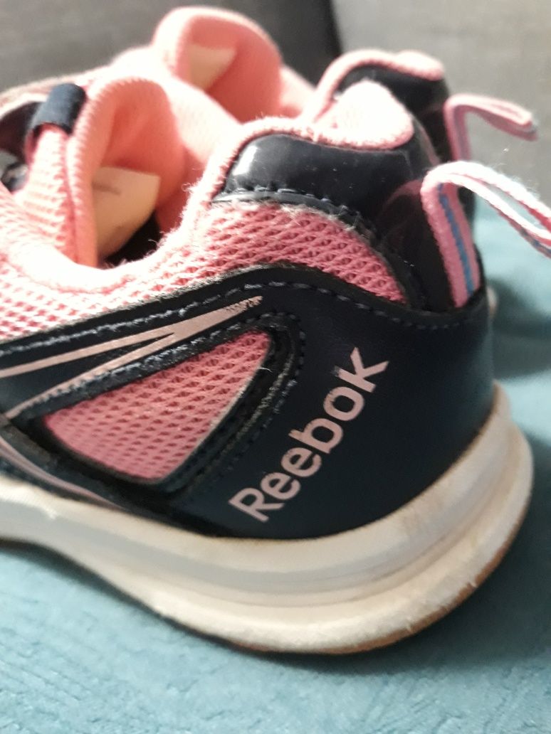 Reebok kolorowe sneakersy na rzepy 34