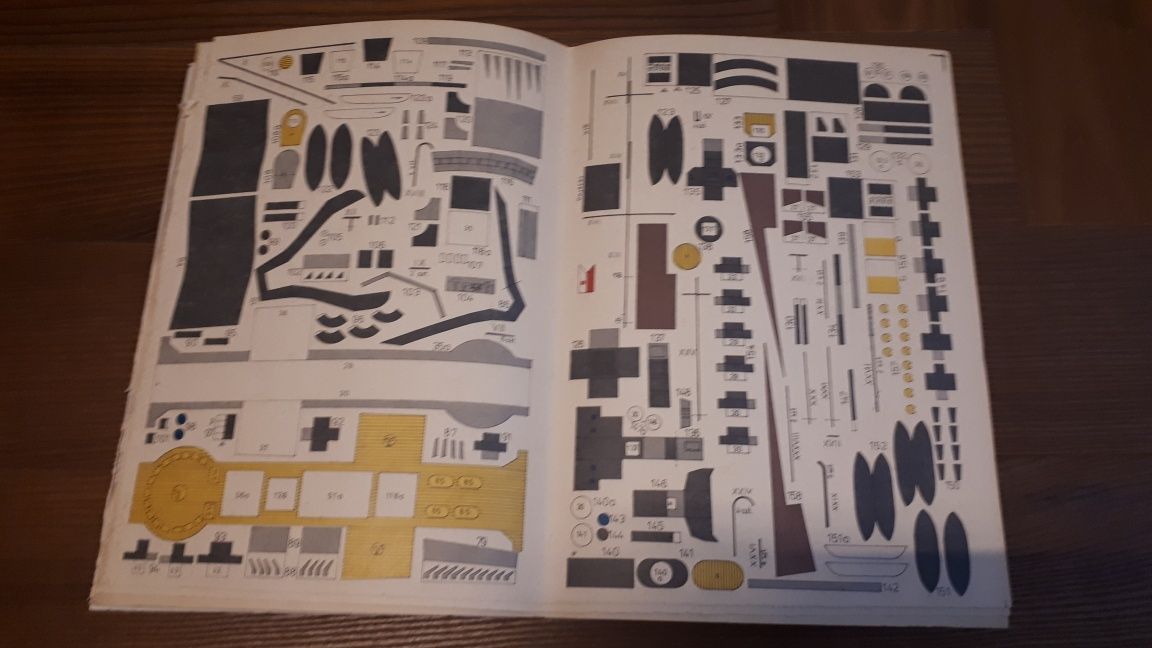 Mały Modelarz 1-2/92 - lekki krążownik ORP "Conrad"