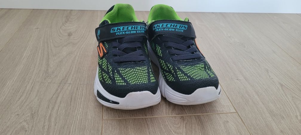 Adidasy Sketchers świecące 32