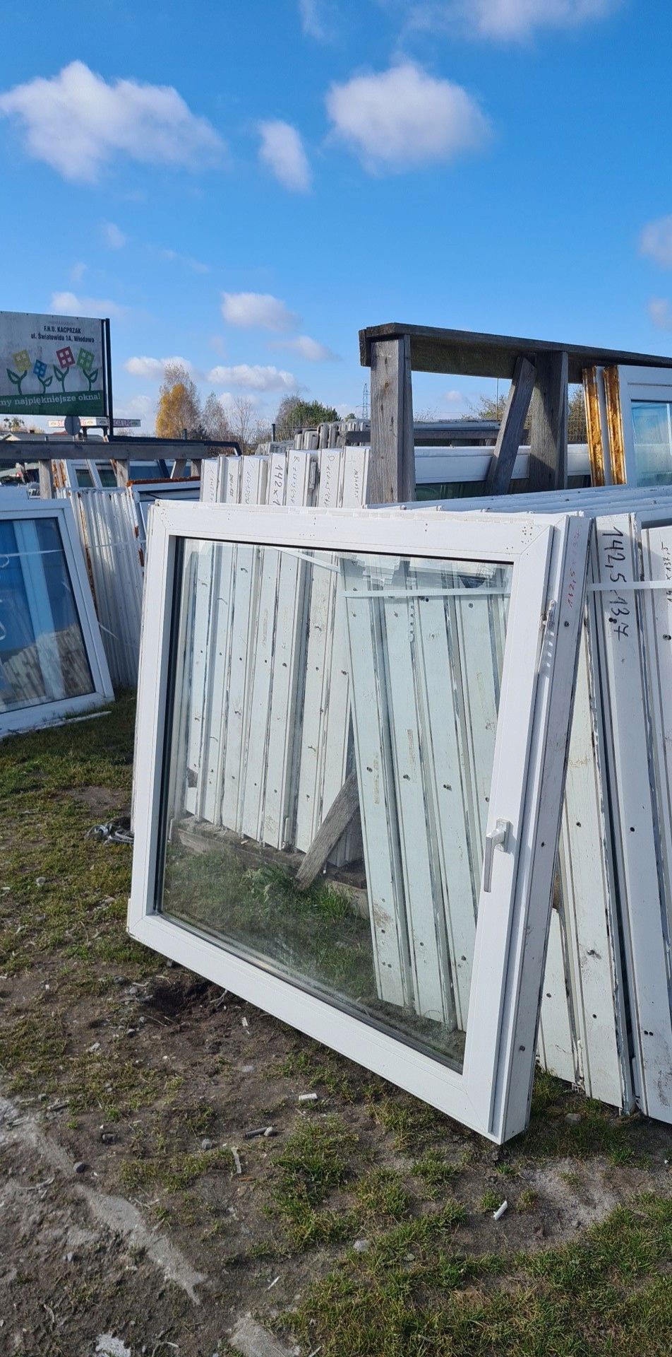 OKNA Używane 130x136 OKNO KacprzaK Plastikowe PCV Lider Okna
OLX