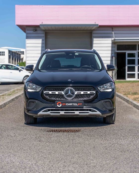 Mercedes-Benz GLA 180 7G-DCT