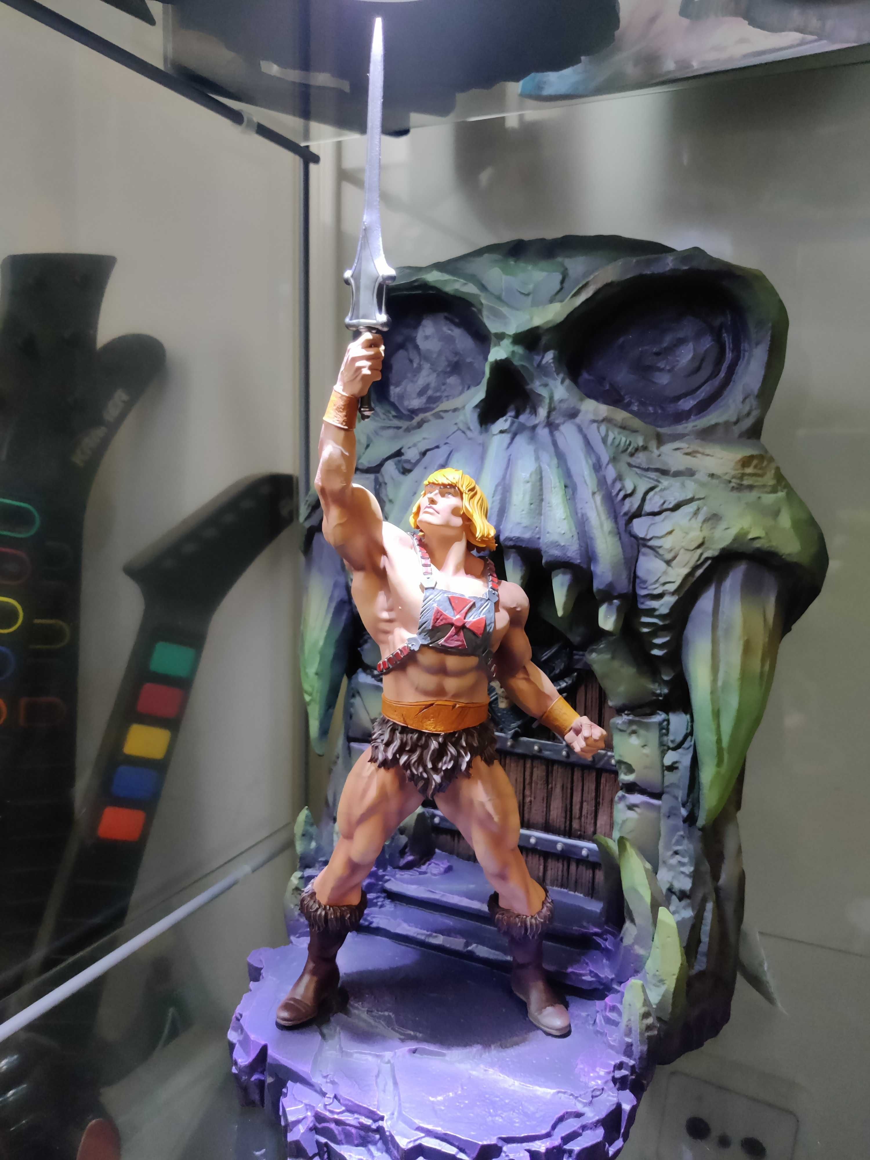 Masters Of The Universe Deluxe: He-Man - Iron Studios