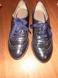 Sapatos de senhora, Baltarini, de verniz azul-escuro,tamanho 36, 10eur