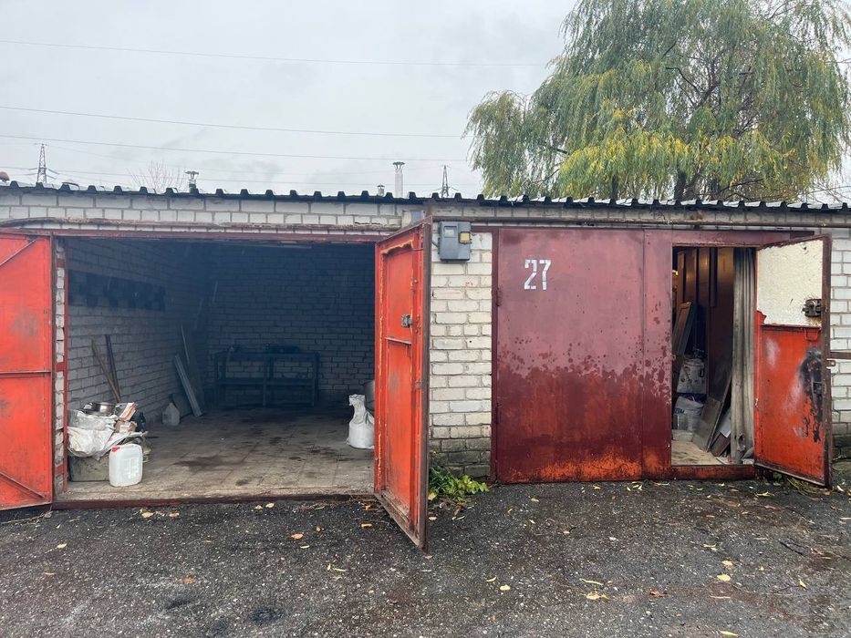 Продам гараж 18м ГК Каскад Владислава Зубенко 32г