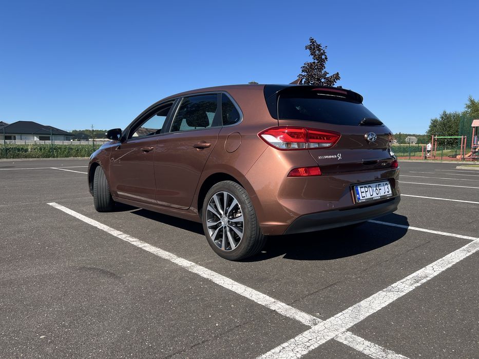 Hyundai i30 1.6 CRDI Intro