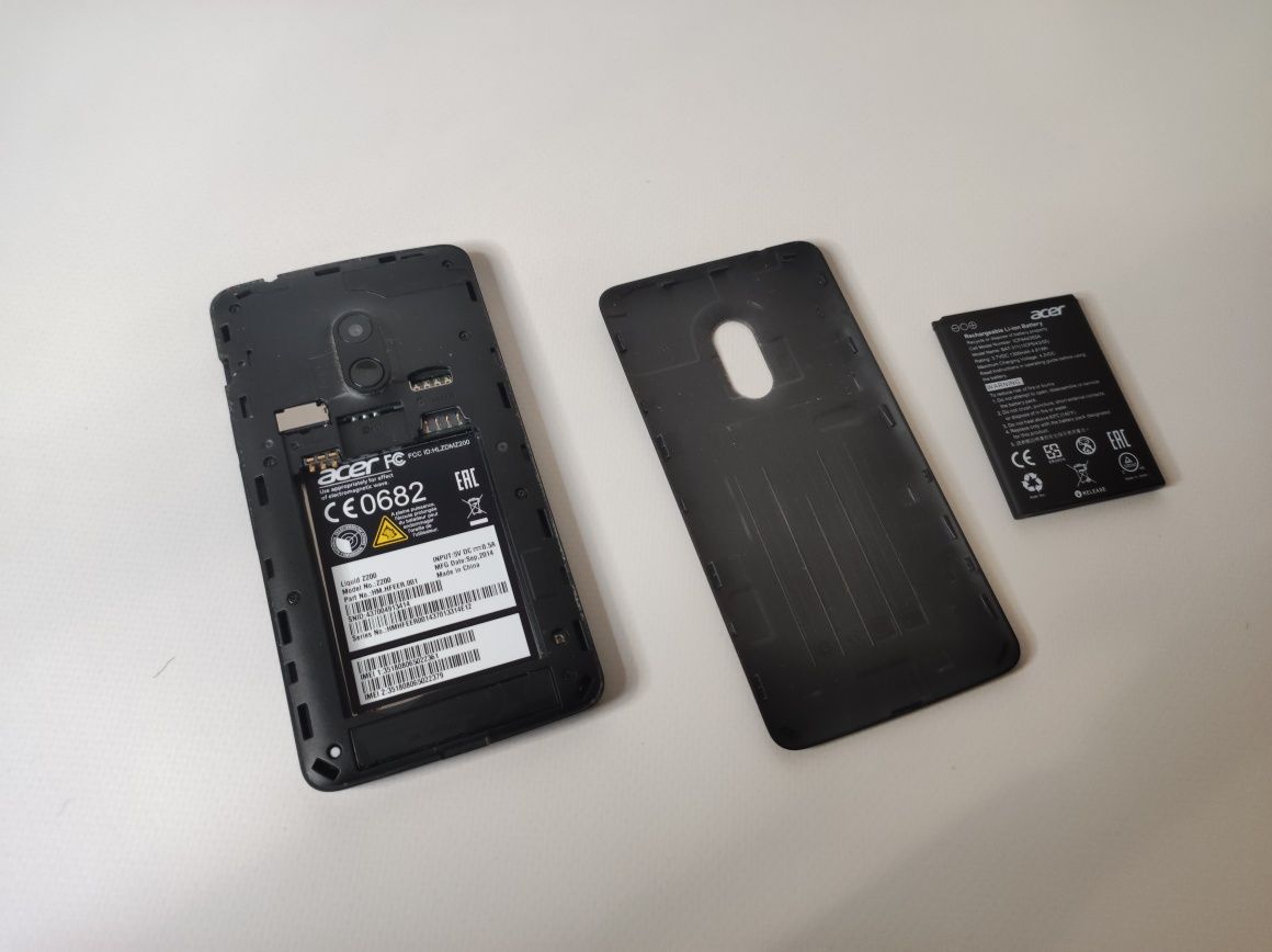 Смартфон Acer Z200