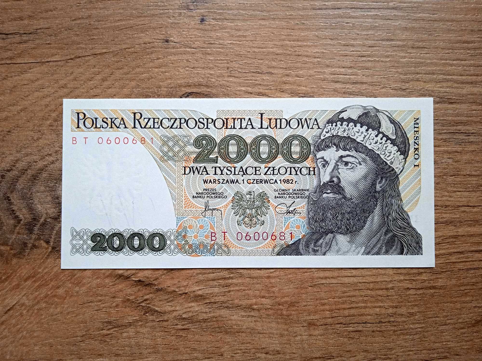 2000 zł 1982   BT   st. UNC