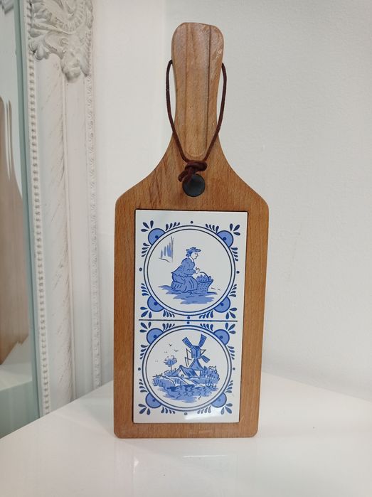 Deska z kaflami/motyw holenderski.