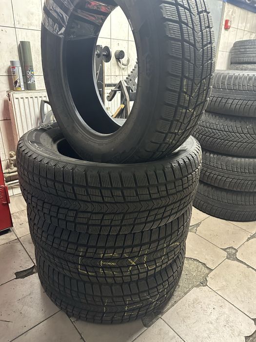 Гарні шини преміум свгменту.