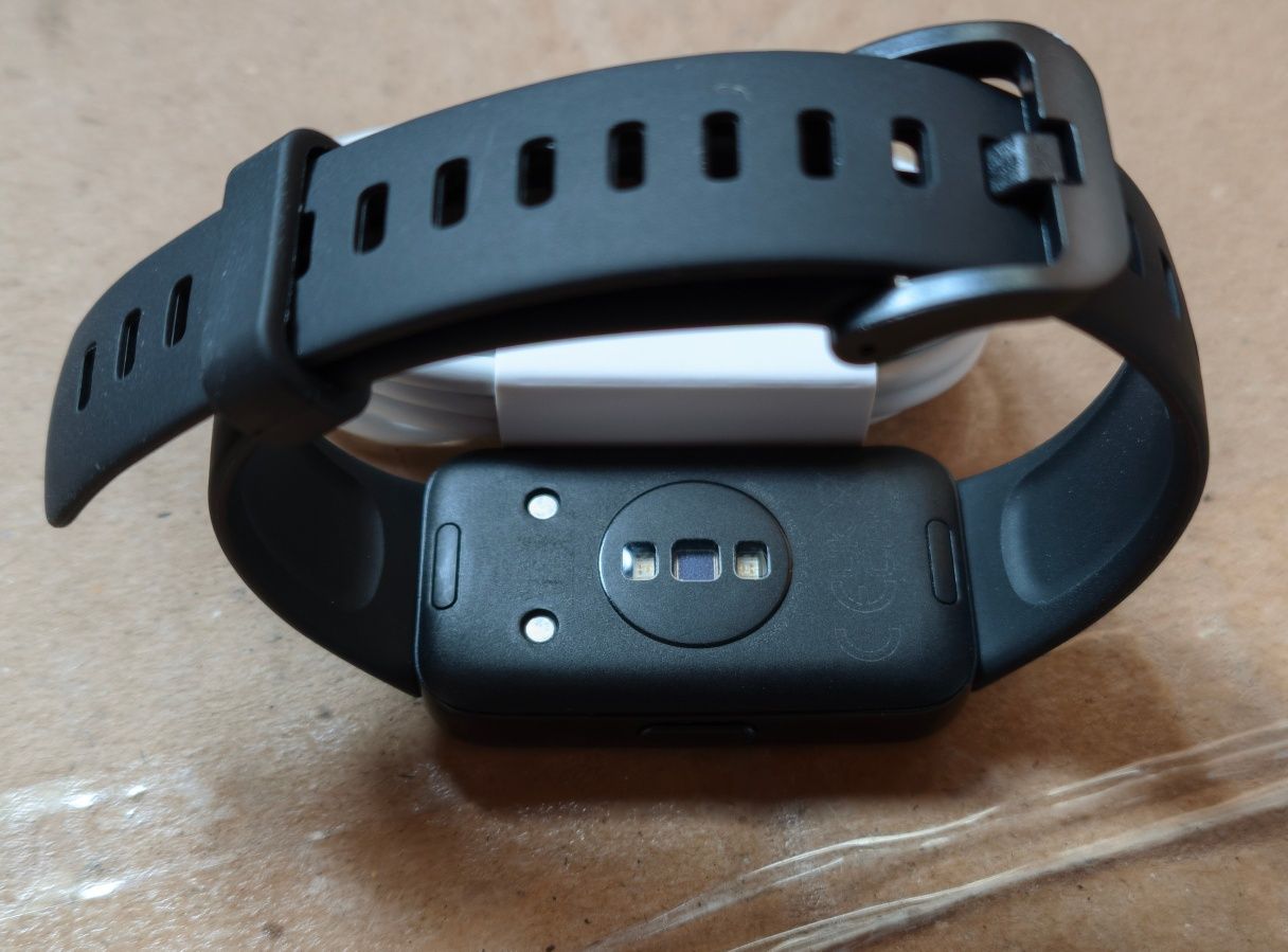 Браслет Huawei Band 8 фітнес браслет годинник