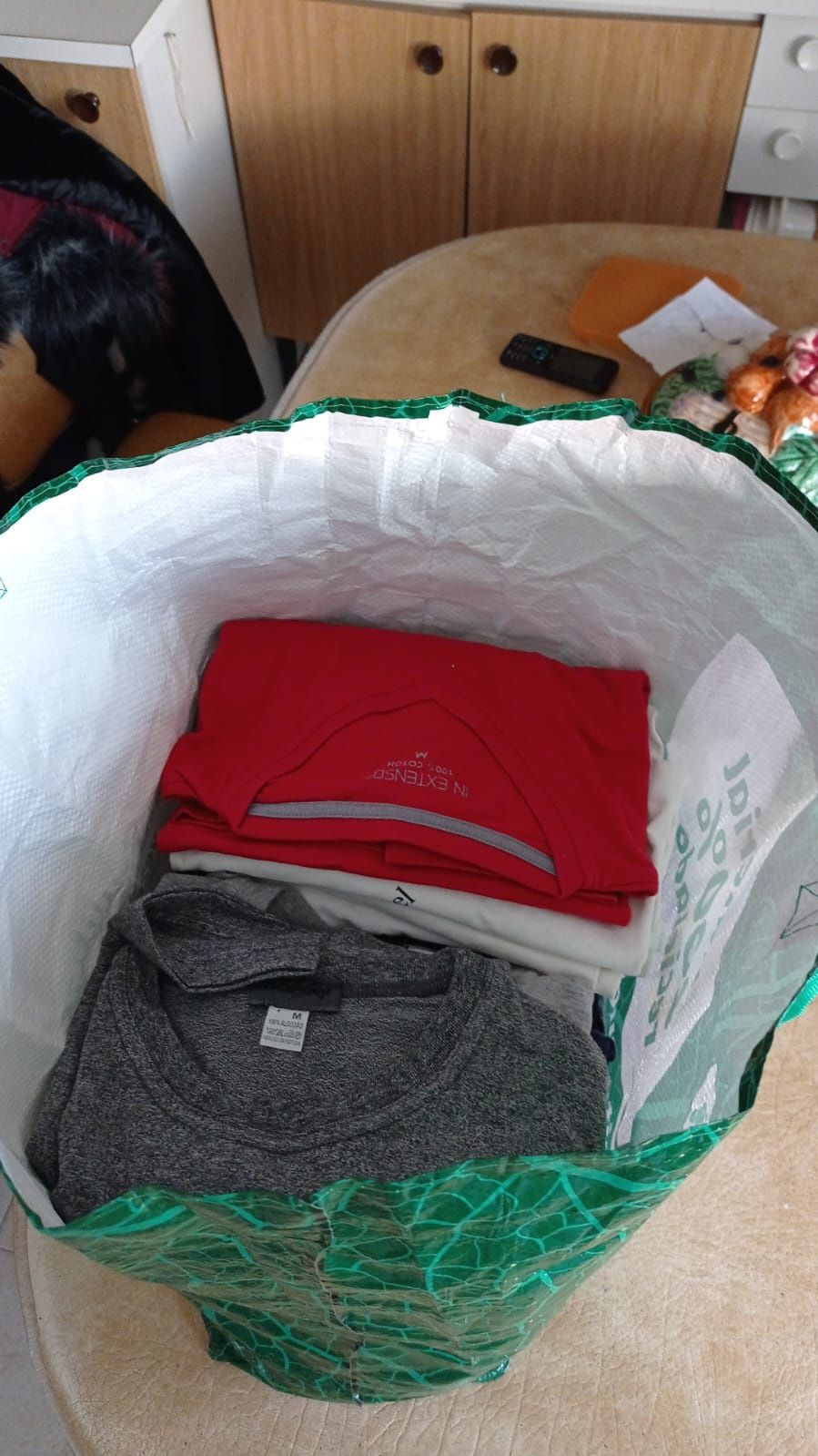 Roupa diversa adulto