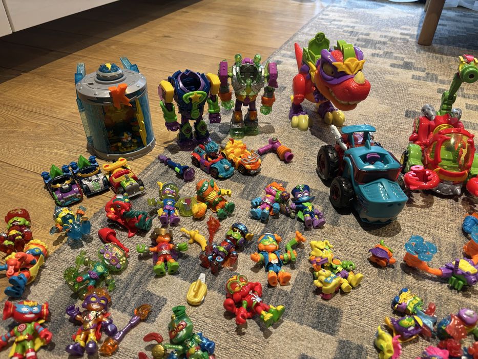 Giga Zestaw Super Things Zings | Mr. King, Dinozaur V-Rex, Secret Base