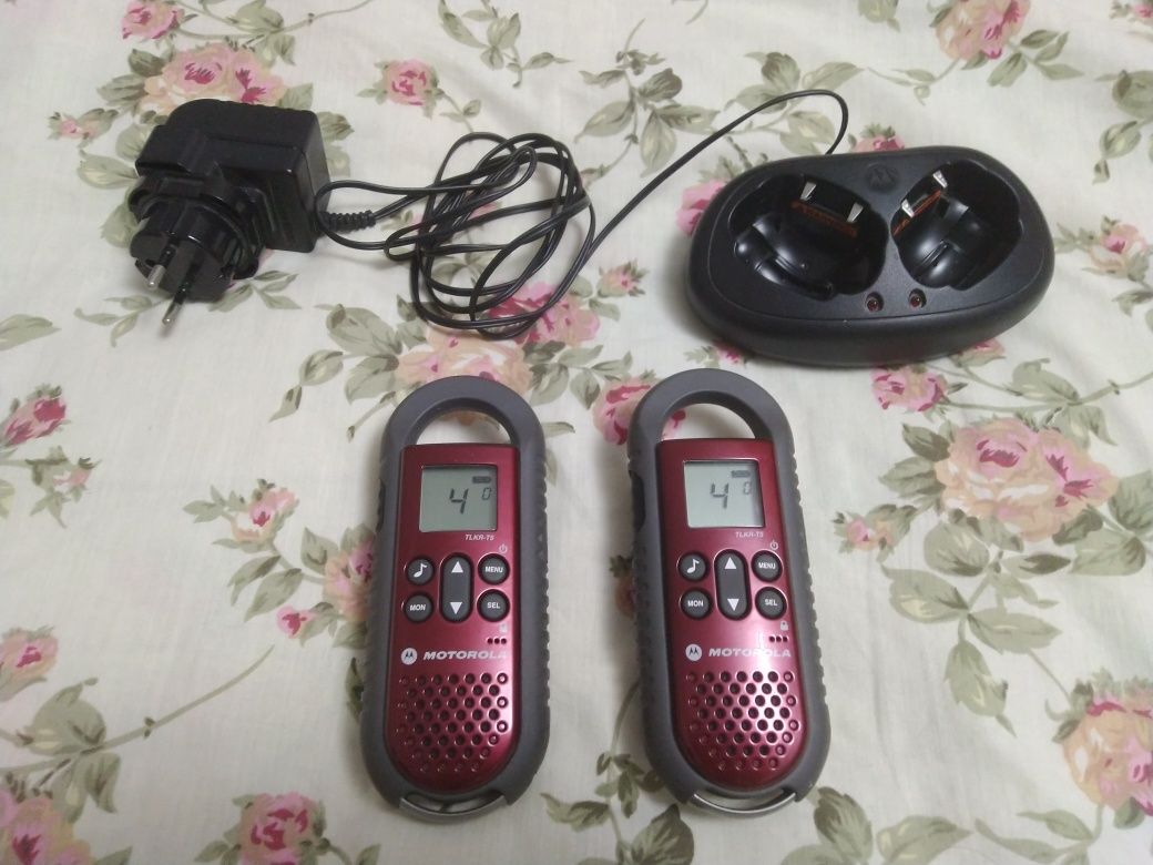 Motorola TLKR-T5 Red