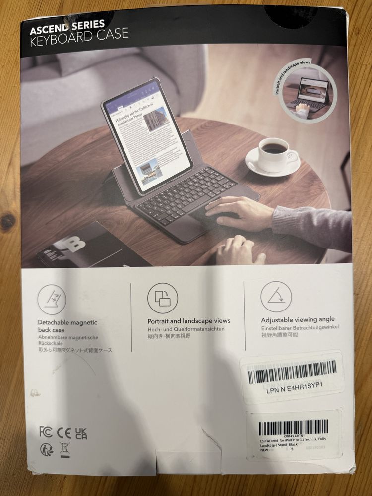 Etui z klawiaturą ESR Ascend do iPad Pro 11” (czarne) – nowe