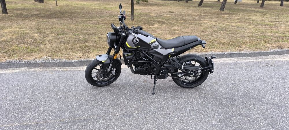 Benelli Leoncino 250