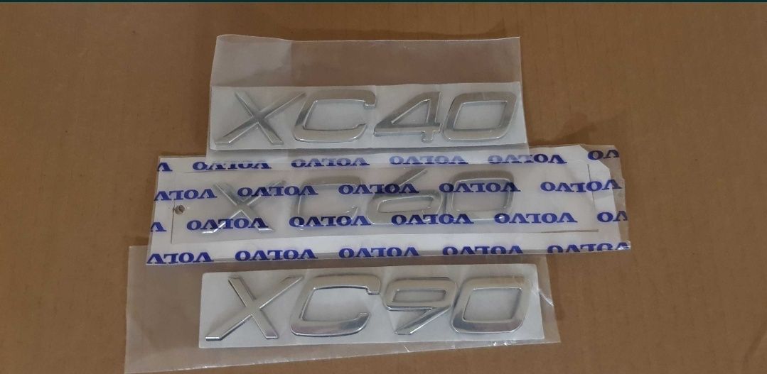 Nowy emblemat znaczek przyklejany Volvo XC40 XC60 XC90 logo