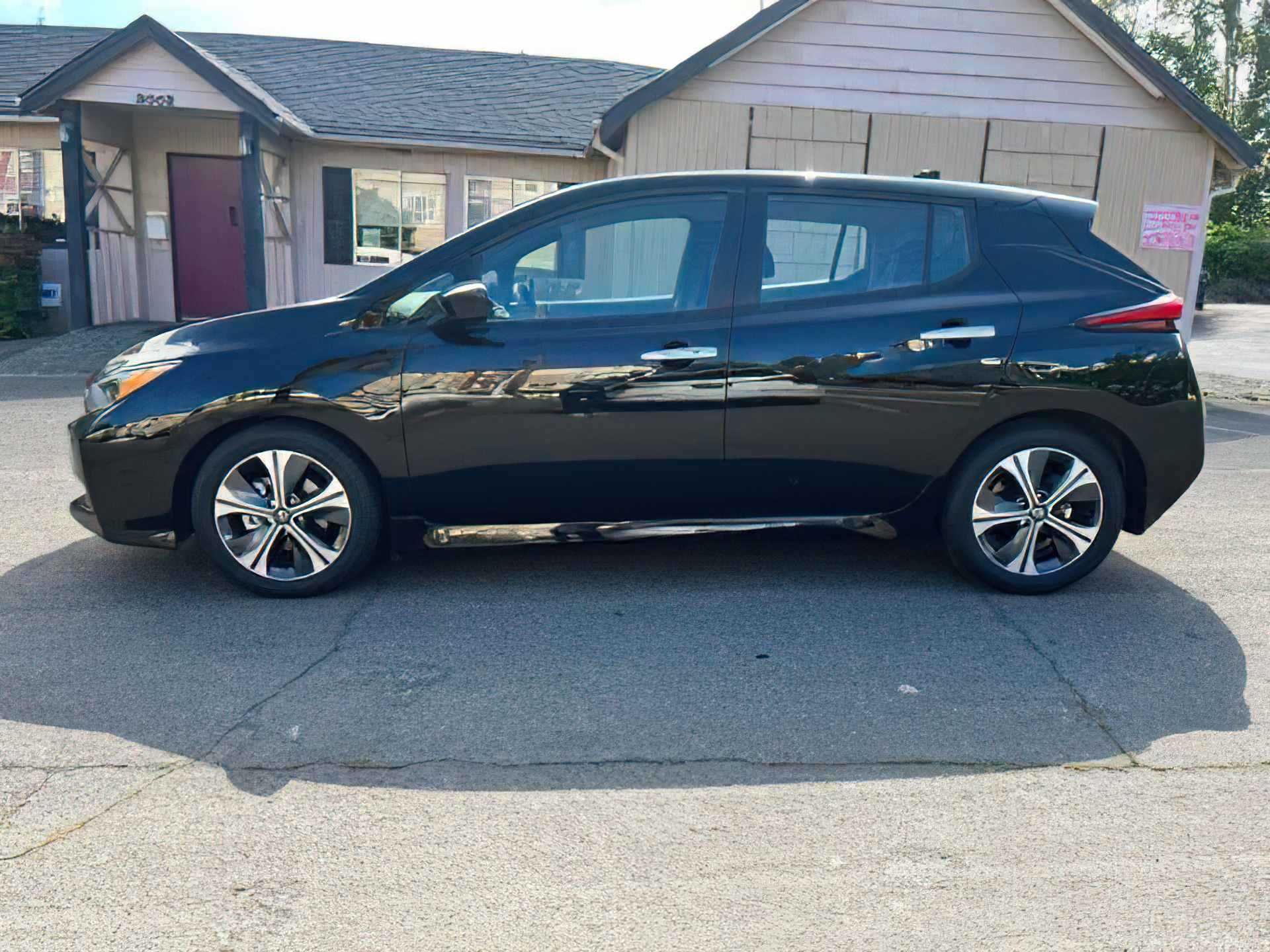 2021 Nissan LEAF