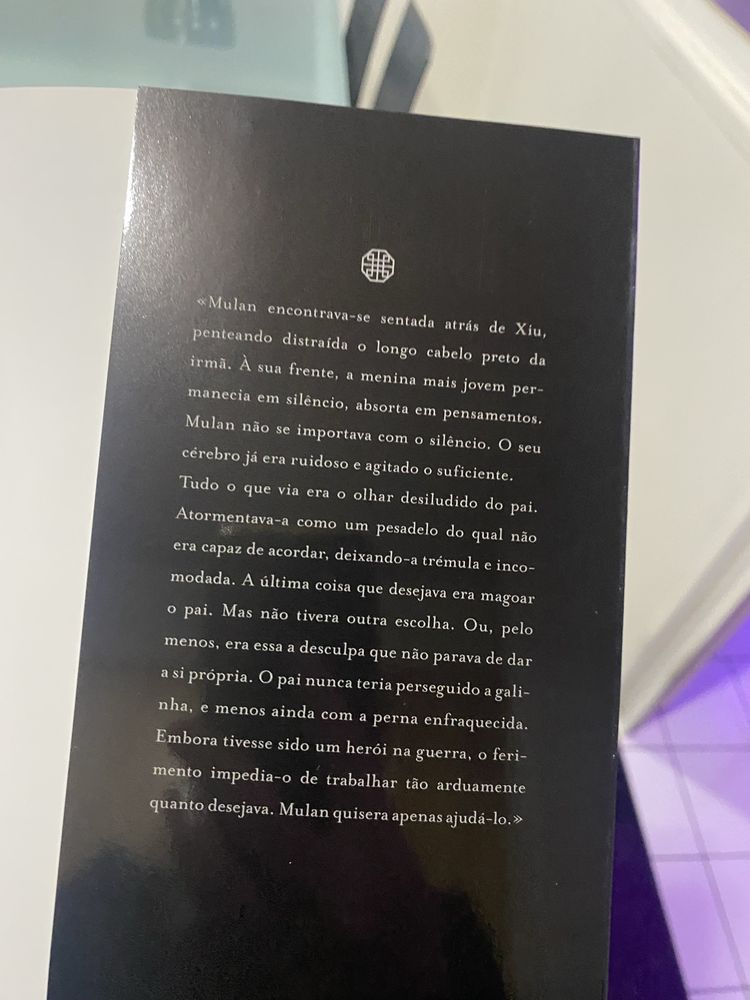 Livro “ Mulan - Disney