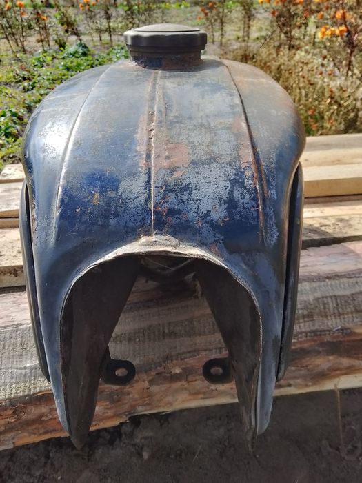 бензобак мт днепит в нормальном стані