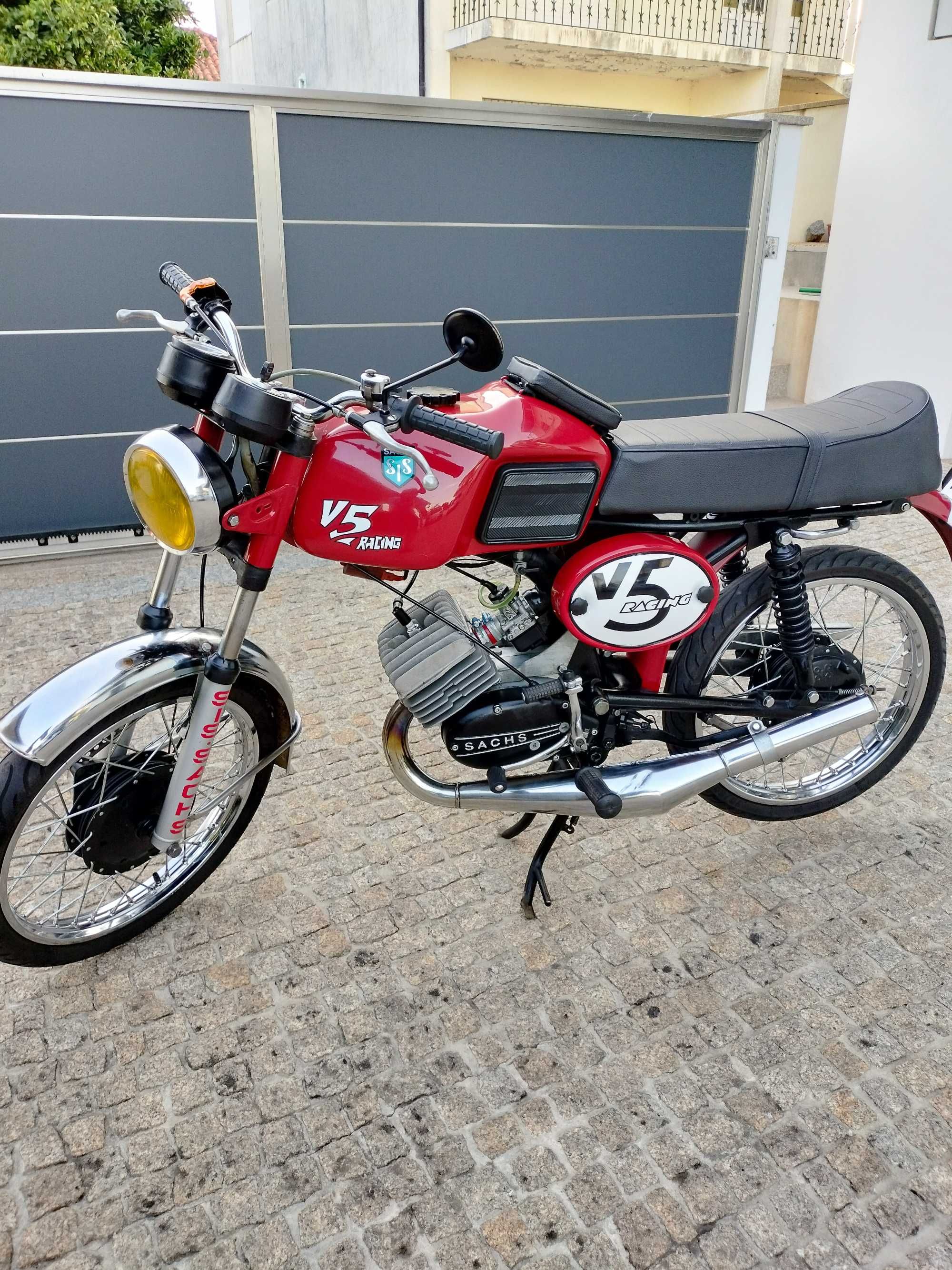 Vendo Sachs v 5 em ótimo estado
