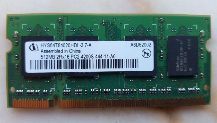 Memória RAM SO-DIM Infineon 512MB PC2-4200U DDR2-533MHz