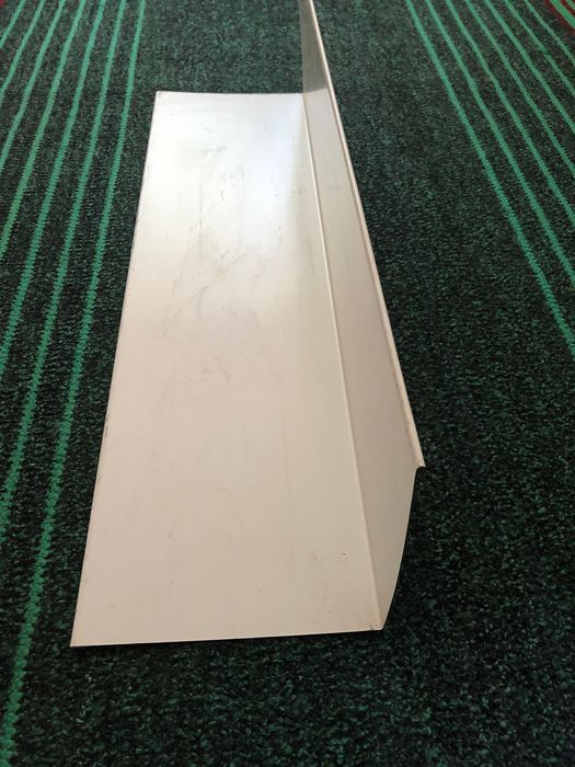 Метал тонколистовий кутник уголок 20,5-20,5-75