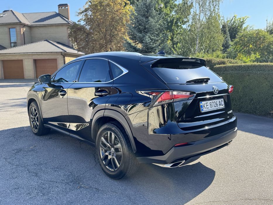 Продам лексус nx 200