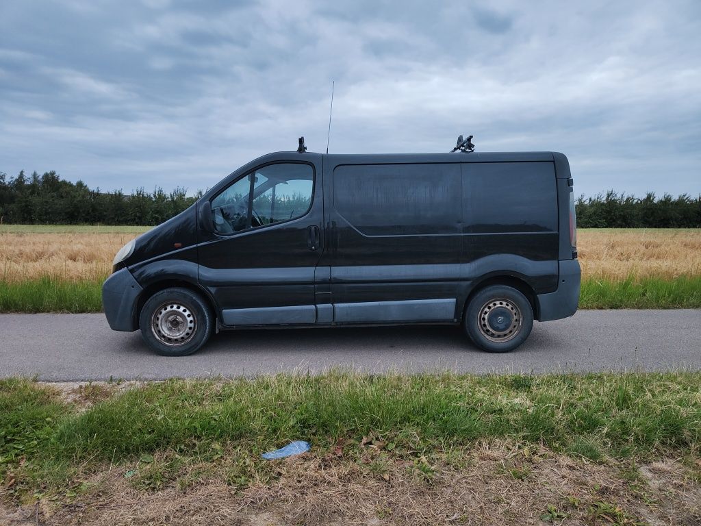 Opel Vivaro 1.9 DTi 2003r HAK Radio Android WEBASTO ZAMIANA