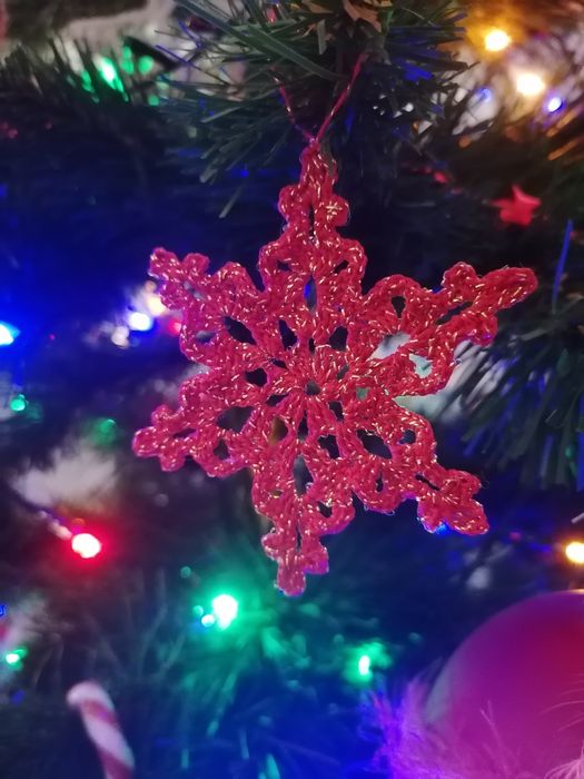 Gwiazdki szydełkowe na choinkę, rękodzieło