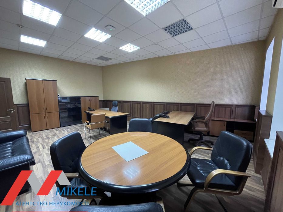 Без% Офіс 341м2 вул. Фролівська 1\6 Поділ м. Контрактова площа