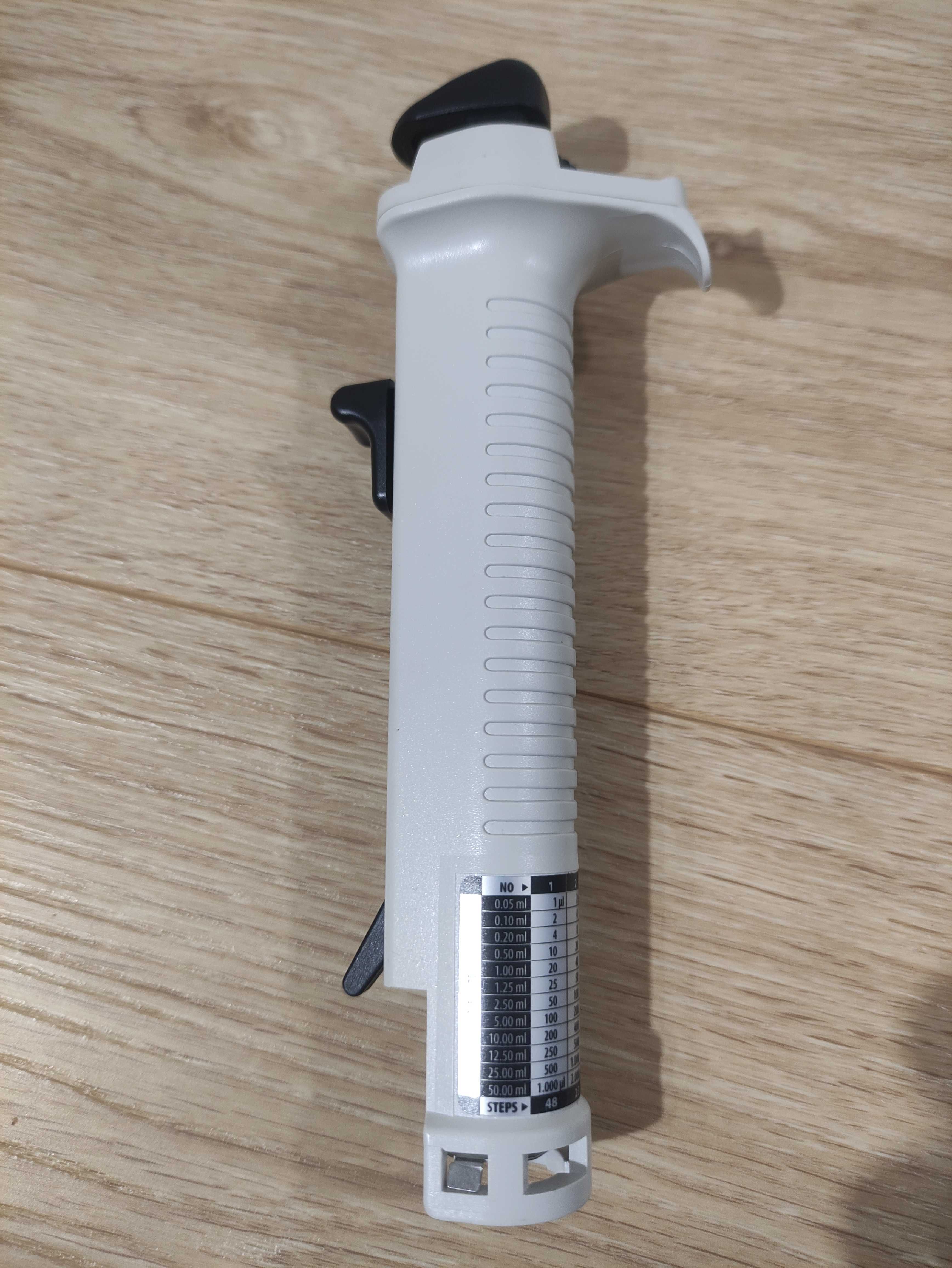 Dozownik strzykawkowy MINILAB 201 z adapterami do 50 ml - HTL