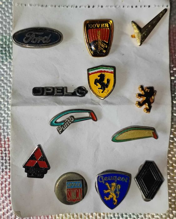 Lote de pins - Emblemas de Carros muito antigo