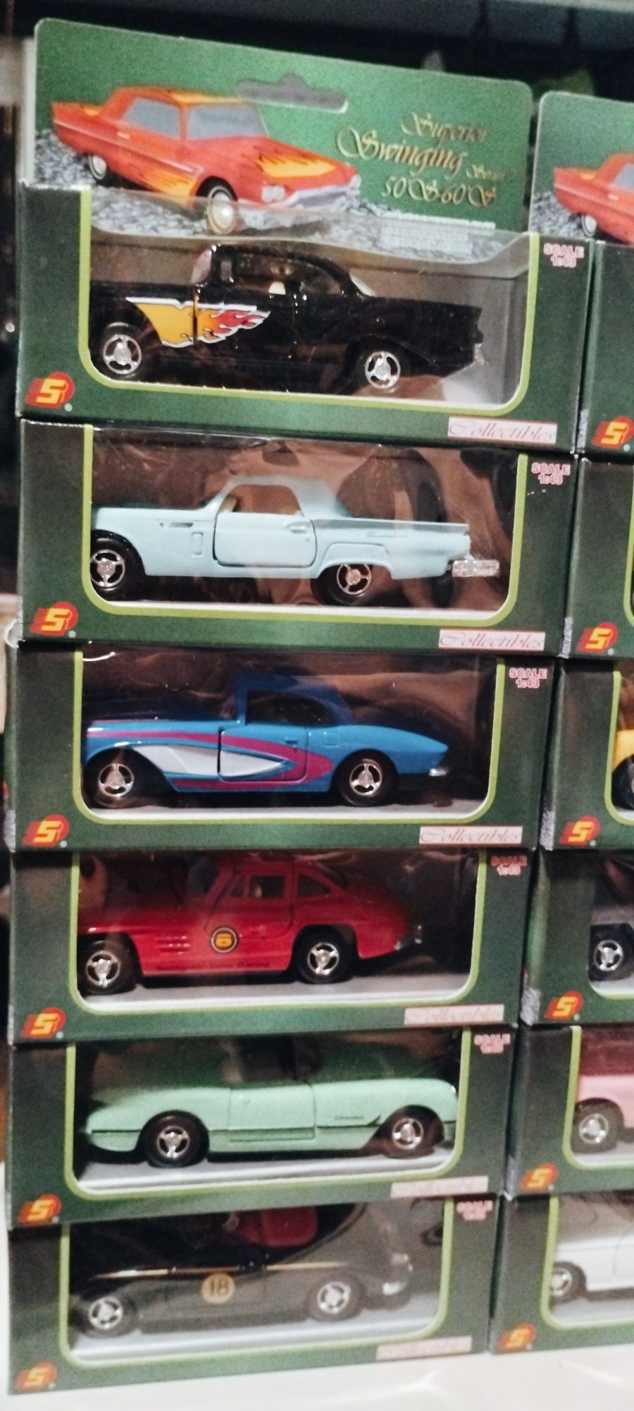 Lote de 10 carros clássicos em miniatura 1:43 – Swinging 50s & 60s Col