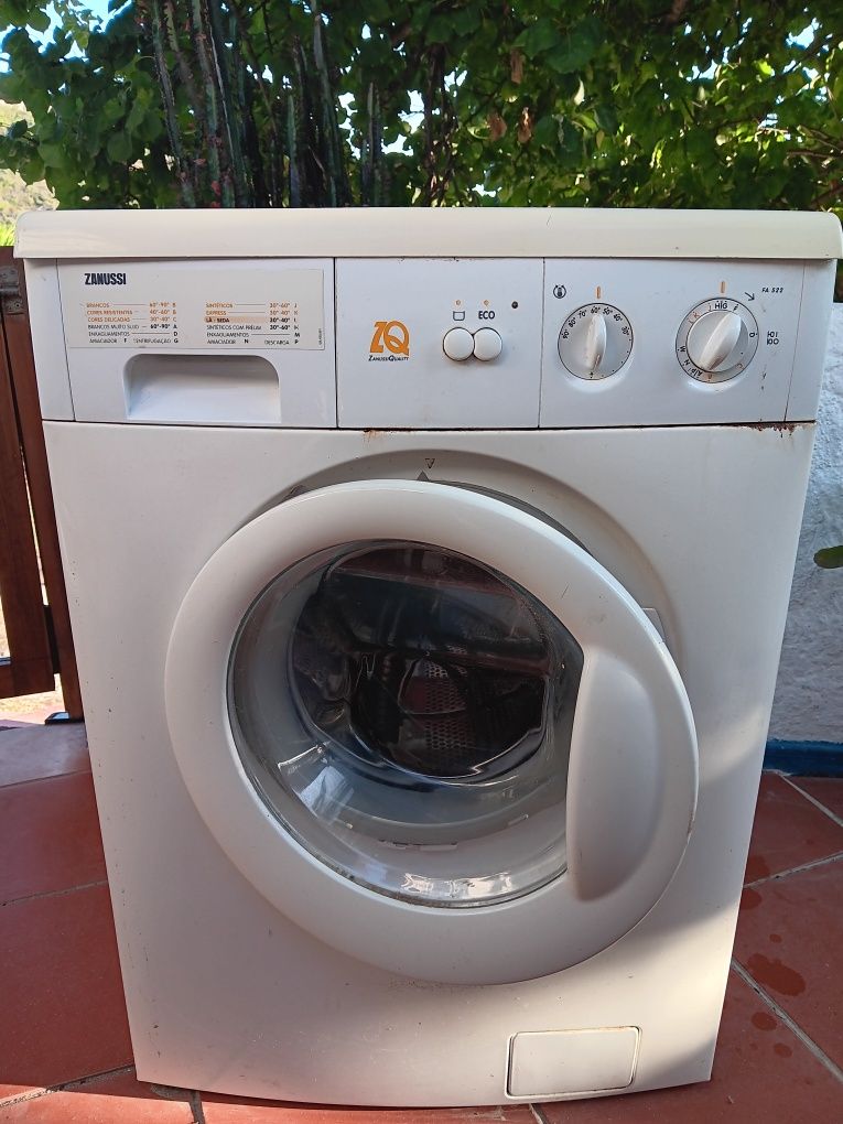 Vendo Máquina de Lavar Roupa