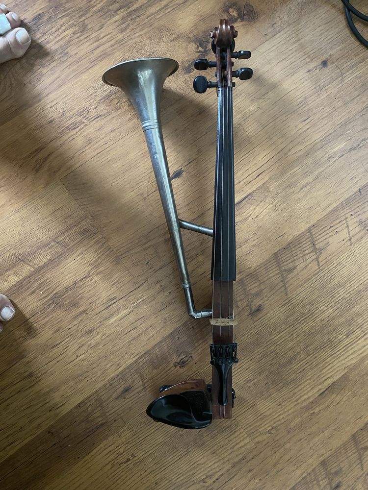 Skrzypcotrąba jazzowe skrzypce strocha vioara trumpet violin