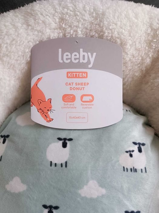 Leeby cama redonda amovível branca - nova!