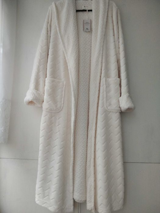 Жіночий халат Tu