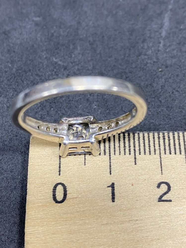 Кольцо серебряное ‘’3.75 гр’’ 925пр.