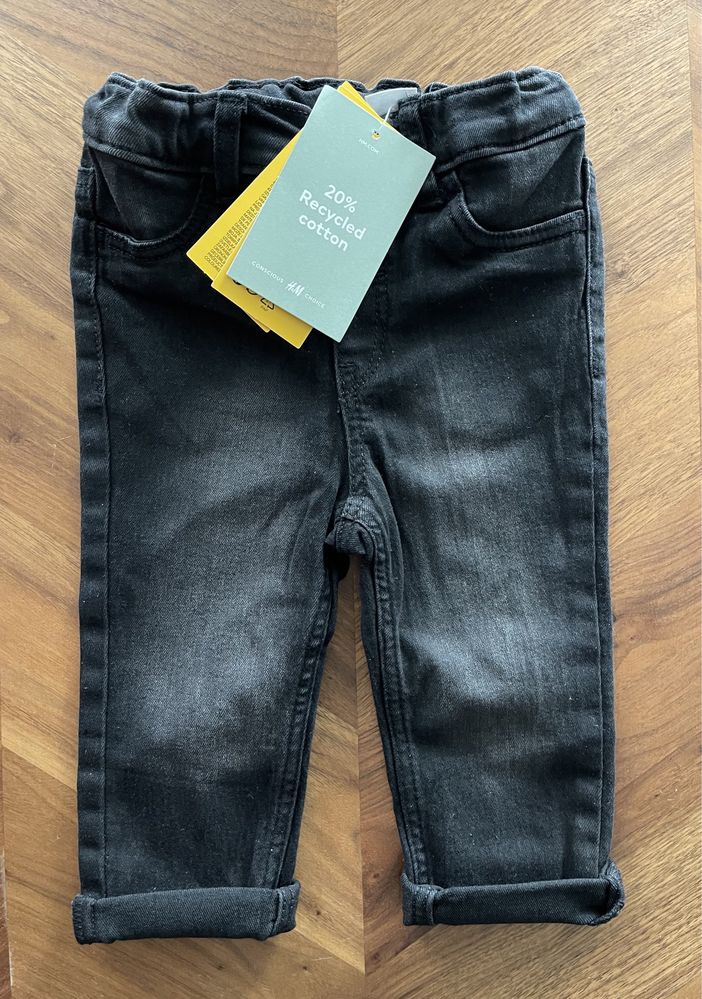 Czarne spodnie jeansowe niemowlęce H&M r. 74 jeansy rurki r