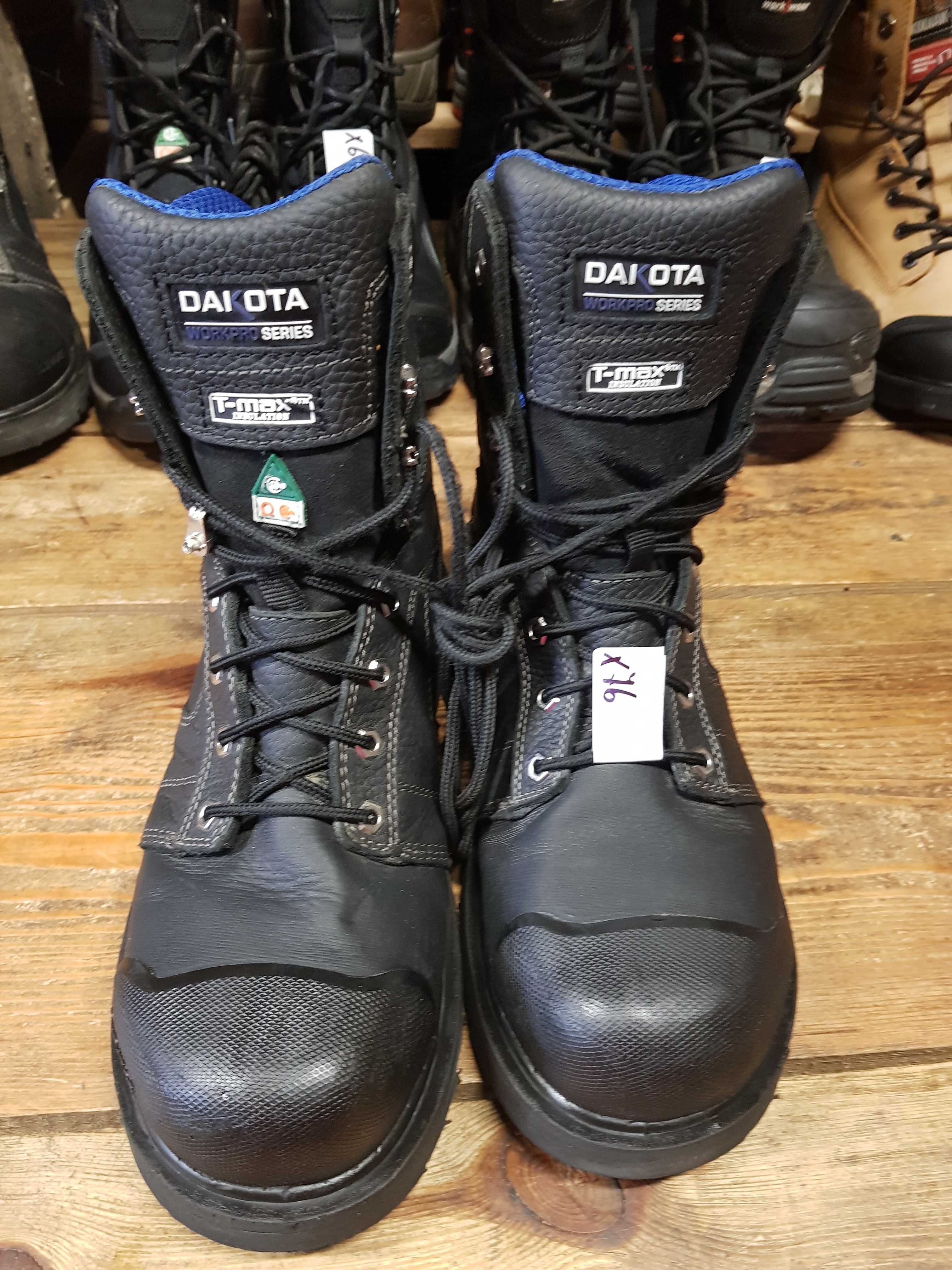 Buty robocze DAKOTA rozm 44 wkł 29 cm S3